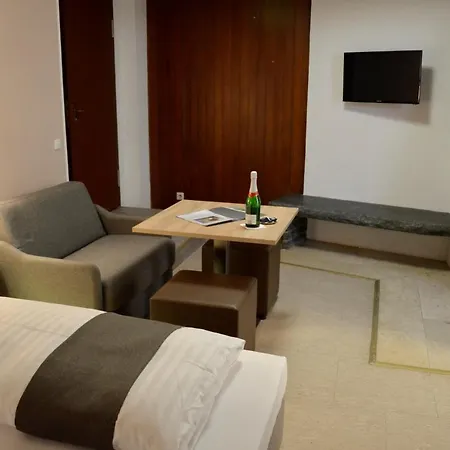 Hana Hotel